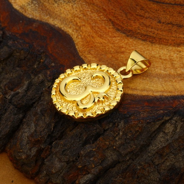 Plain Casting om pendant by Aaj Gold Palace