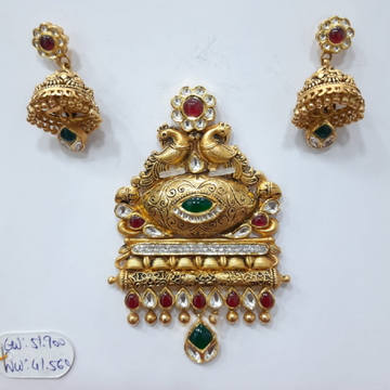 22 kt antiq jadtar pendant-set by Aaj Gold Palace