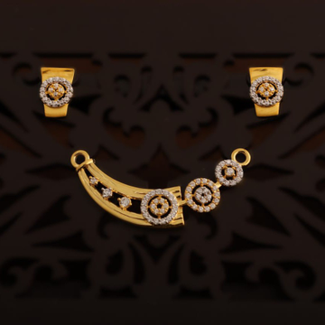 fancy casting pendant set by Aaj Gold Palace