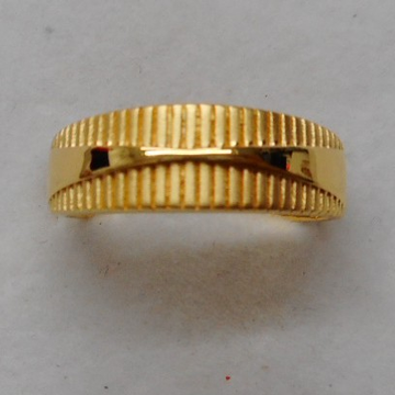 22 kt gold casting ring for unisex(both xender) by Aaj Gold Palace