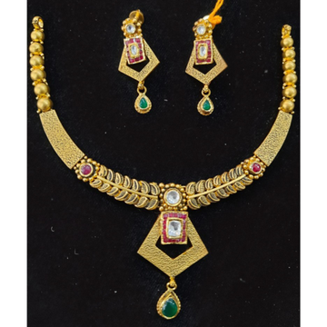22 kt antique jadtar necklace by Aaj Gold Palace